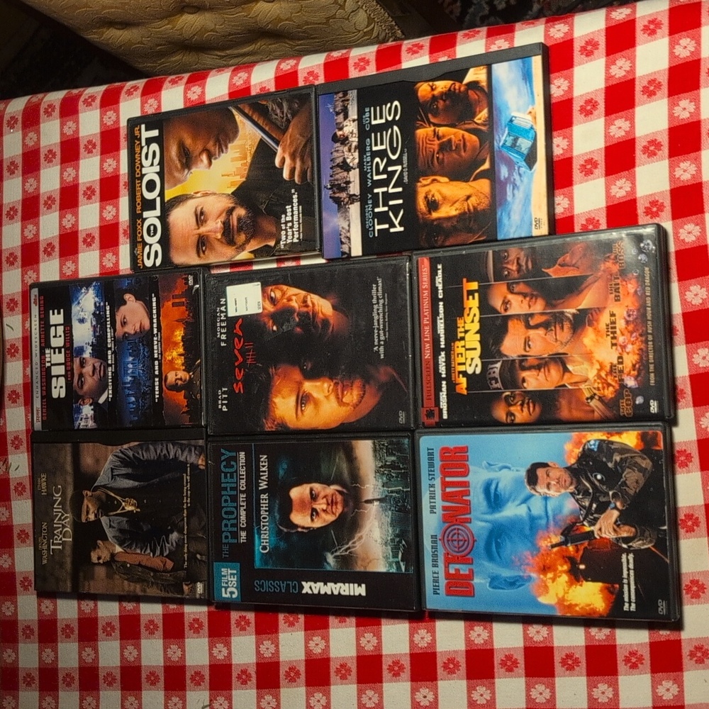 "8"Absolutely Spectacular Action Packed Superstar Movie DVD's